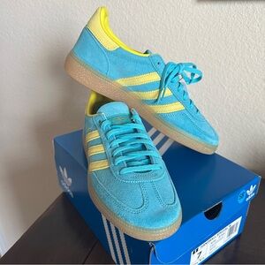 Adidas Handball Spezial Womens size 7 Turquoise and Yellow